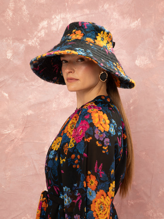 OVERSIZED BUCKET HAT - TAPETSARIA BLACK