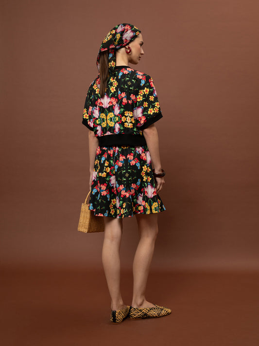 FLARED FUTTER SHORTS - BLOSSOMS BLACK