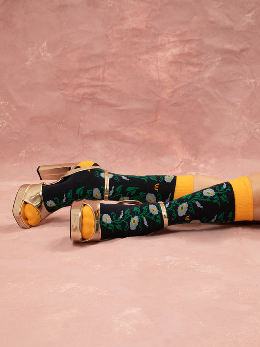 UNISEX SOCKS - MOONFLOWERS