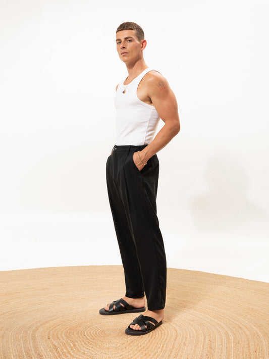 PLEATED PANTS BLACK