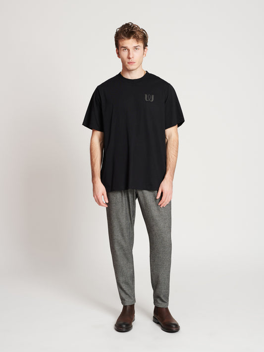 UNISEX T-SHIRT W LOGO