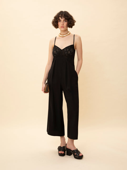 SWEETHEART NECKLINE JUMPSUIT BLACK
