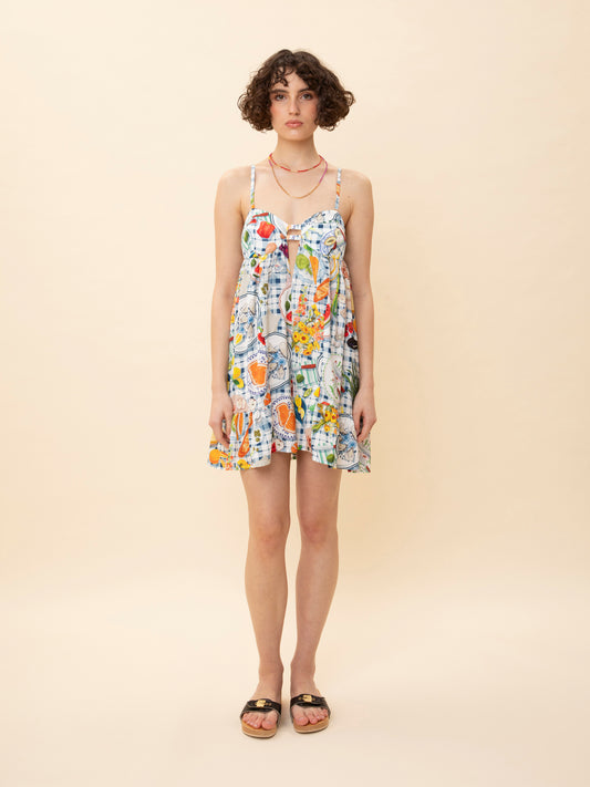 PLAYSUIT SUNDAY TABLE