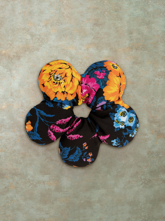 FLOWER SCRUNCHIE - TAPETSARIA BLACK