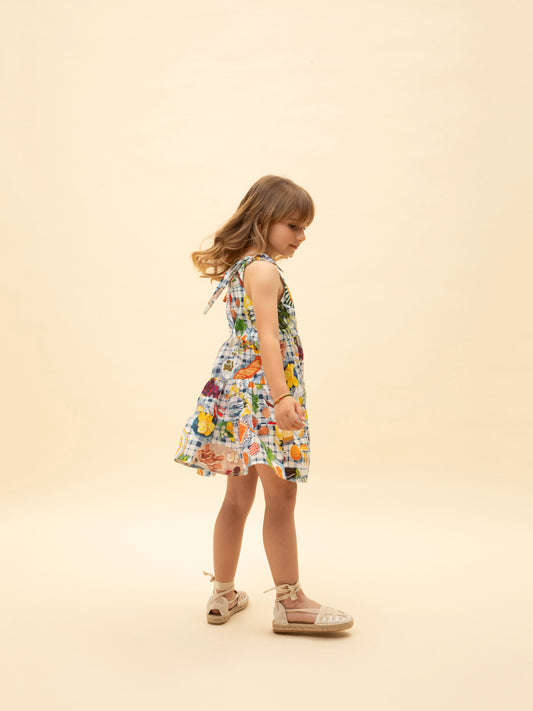 TIERED DRESS SUNDAY TABLE